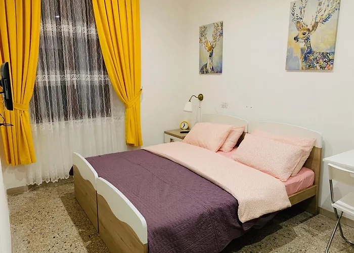 Galileo Nocleg ze śniadaniem 3*